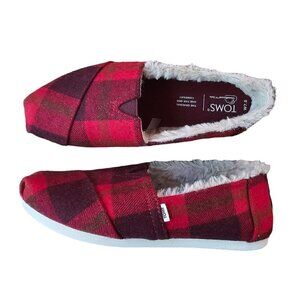 TOMS Women's Red and Black Buffalo Plaid Faux Fur Lined Slip-On Shoes Size 7.5